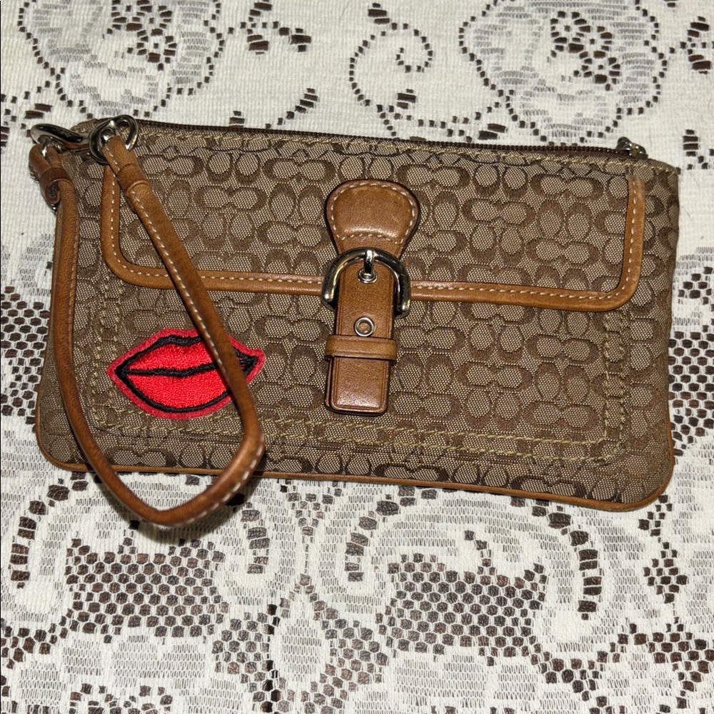 Coach  UPCYCLED soho buckle patches small c jaccard wristlet pouch